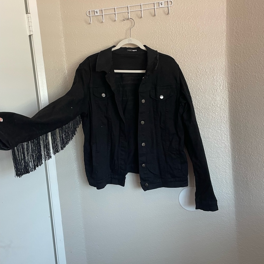 💄Black Fringe Denim Jacket
